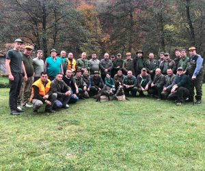 Tradicionalni lov i lovačko druženje u čast Počasnih lovaca